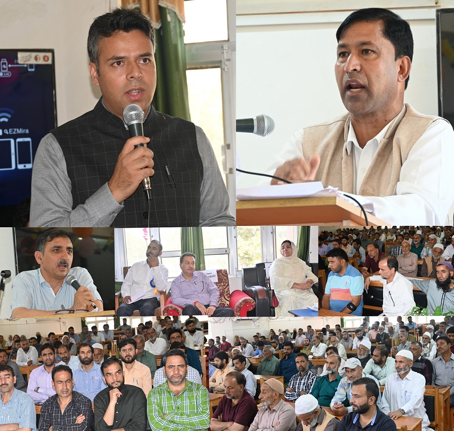 Education Deptt Kulgam Organises Community Mobilization Programme Sensitization of SMCs VECs and PRIs priority of Programme