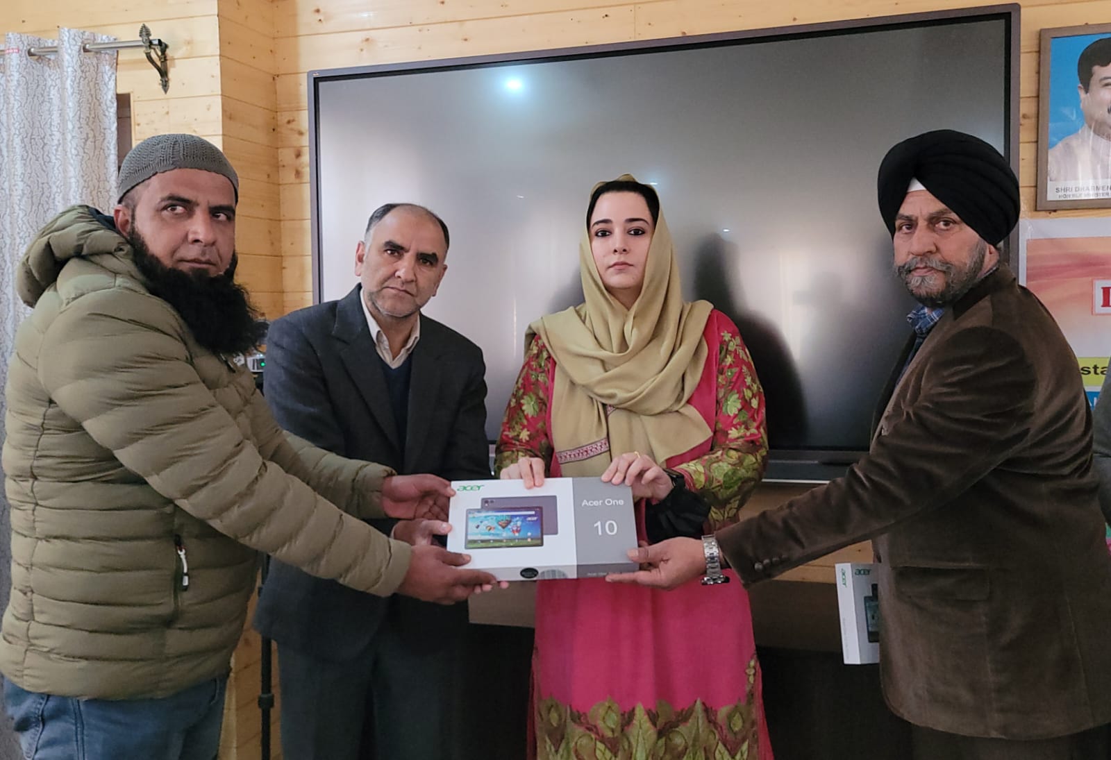 Digital Initiatives to Empower Dropout Students as DC Bla Launches Noor Prog in Baramulla