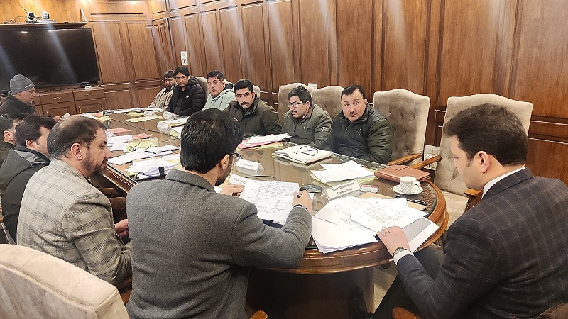 DC Kulgam chairs DLTC meeting